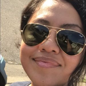 Meet your Posher, Miriam